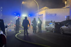 Feuerwehr-verhindert-Ausbreitung-bei-Lagerhallenbrand-auf-der-Bendhecker-Str-Bild-1