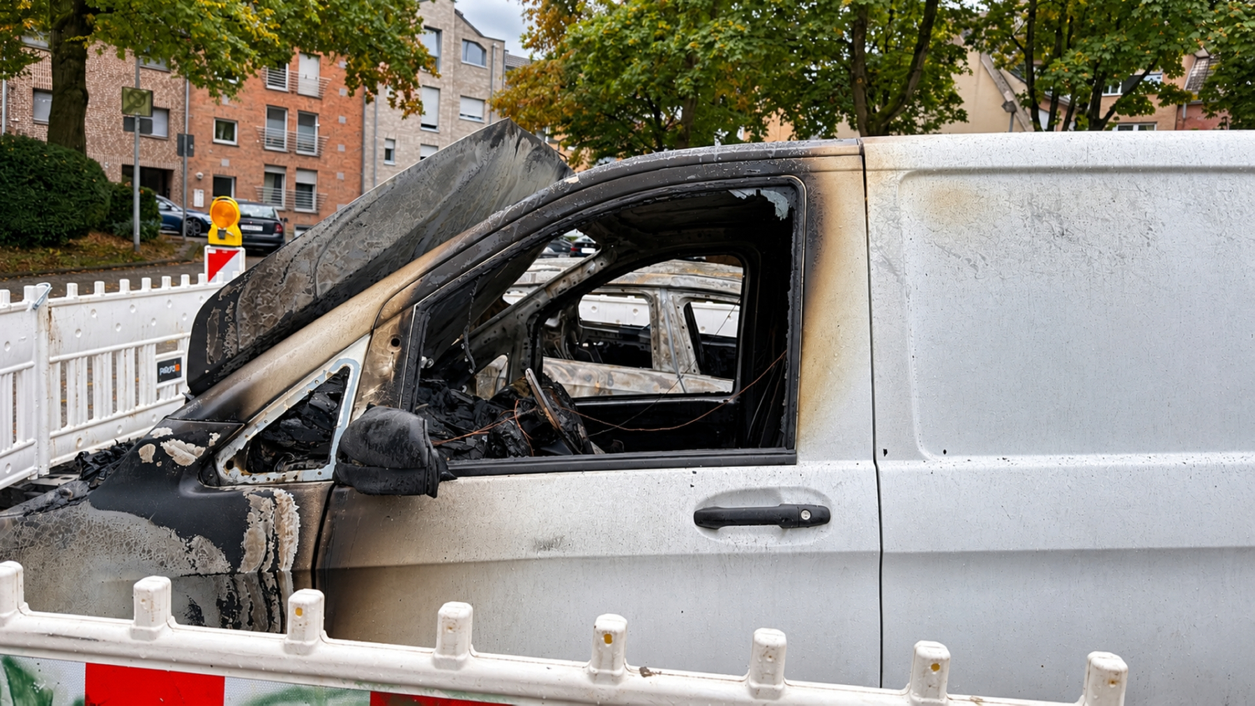 Fahrzeugbrand-Muelfort-foto-sascha-hohnen-7