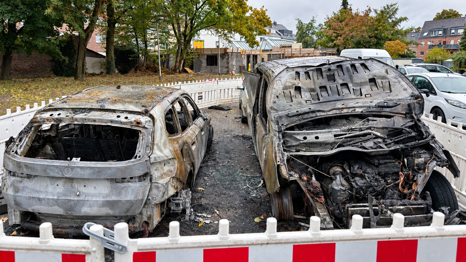 Fahrzeugbrand-Muelfort-foto-sascha-hohnen-8