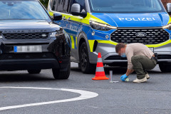20261015-Akribische-Spurensuche-Im-Auftrag-der-Staatsanwaltschaft-Moenchengladbach-sichern-Beamte-der-Kriminalpolizei-am-Tatort-Beweismaterial