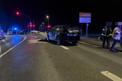 Schwerer-Verkehrsunfall-in-Giesenkirchen-vier-schwer-verletzte-Personen-Foto-Sascha-Hohnen-Bild3