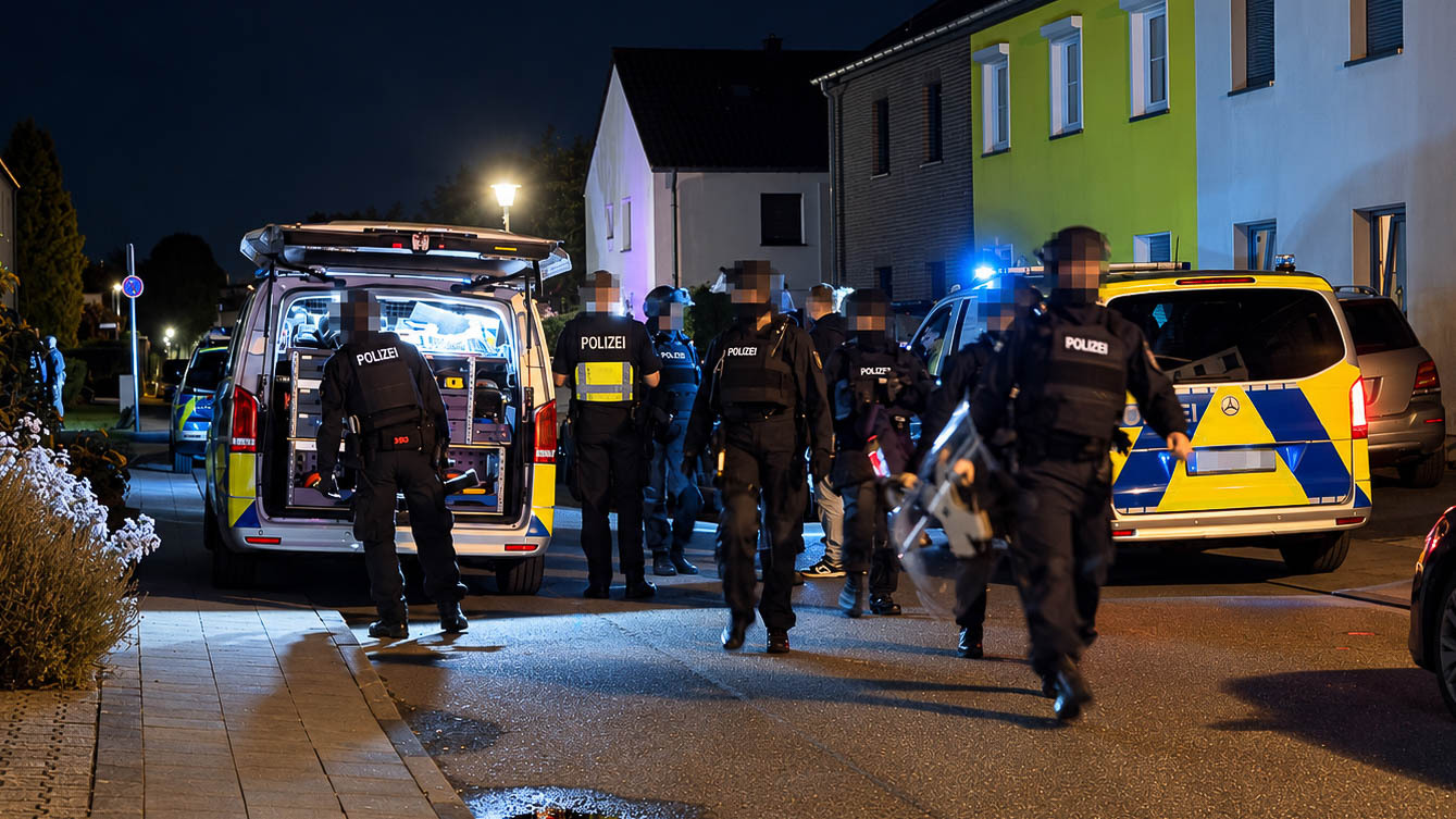 SEK-Einsatz-Person-in-Ausnahme-zustand-Weichelstrsse-7