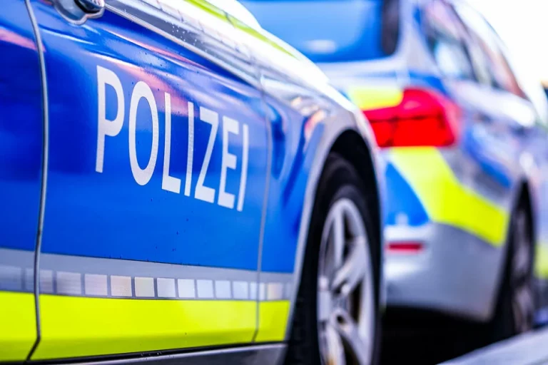 Erste Schulwochen nach Ferien Polizei und Stadt ziehen positive Bilanz zur Schulwegsicherung