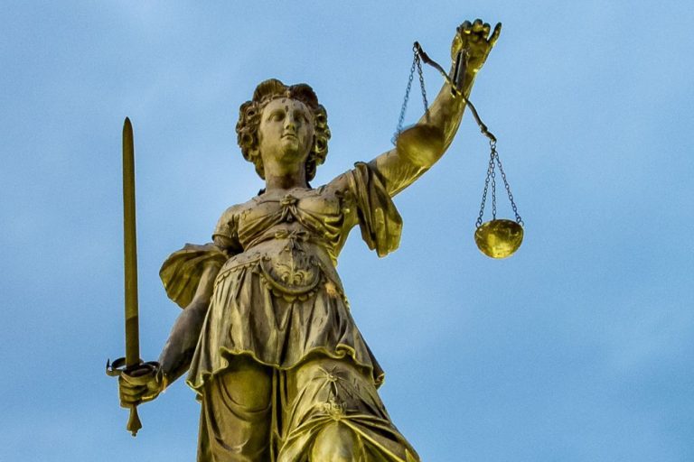 Vorwurf der schweren Gewalt in der Familie: Prozessauftakt gegen vierfachen Vater