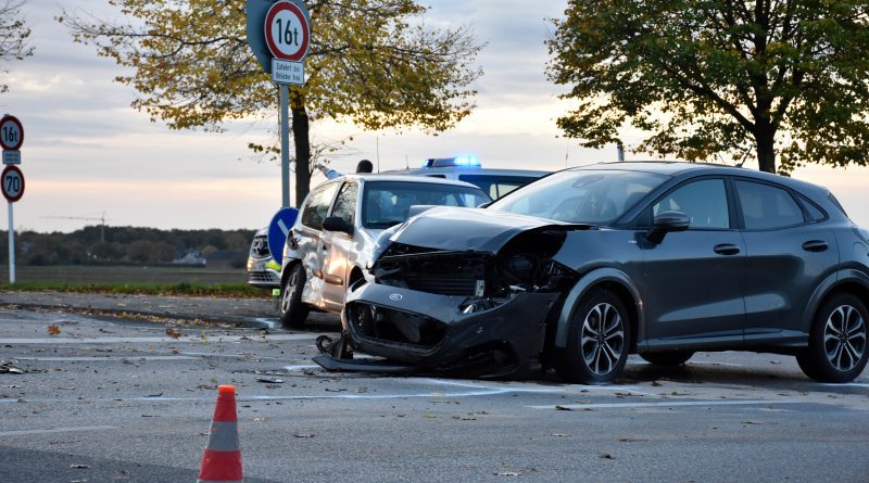 Vier Verletzte bei Verkehrsunfall in Hardt
