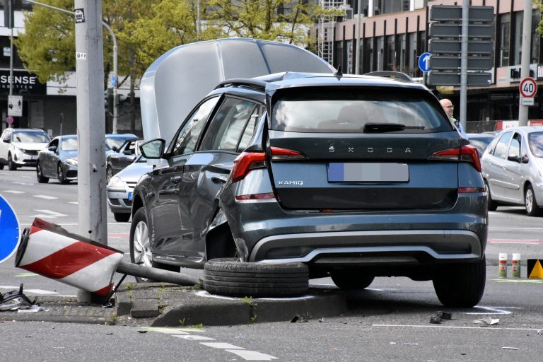 Verkehrsunfall Theodor-Heuss-Straße