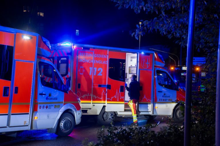 Schwerer Unfall am Bahnhof Rheydt Arbeiter von Zug erfasst