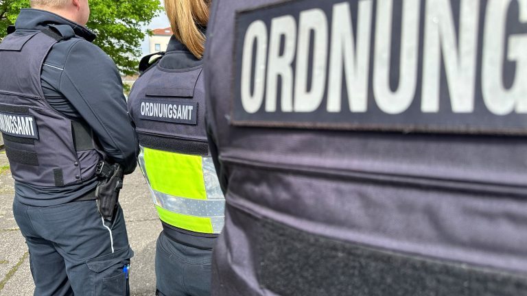 Mönchengladbach stärkt Kommunalen Ordnungs und Servicedienst für mehr Sicherheit und Service