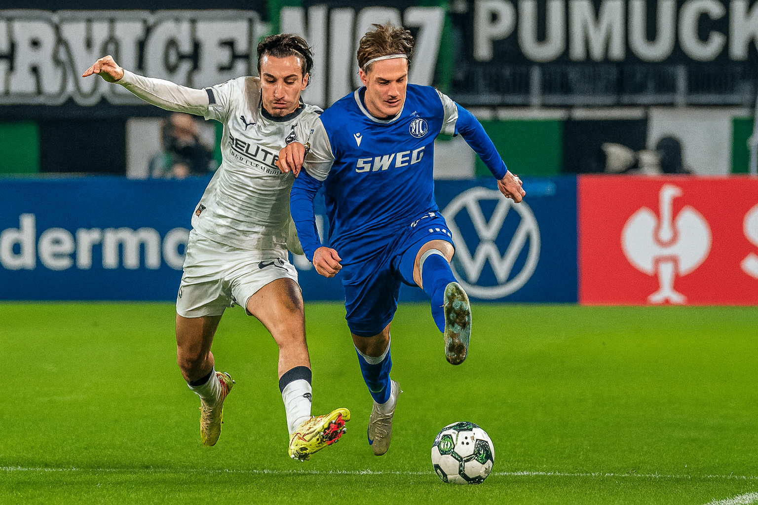 Borussia Mönchengladbach belohnt sich mit drei Toren gegen den KSC im DFB-Pokal
