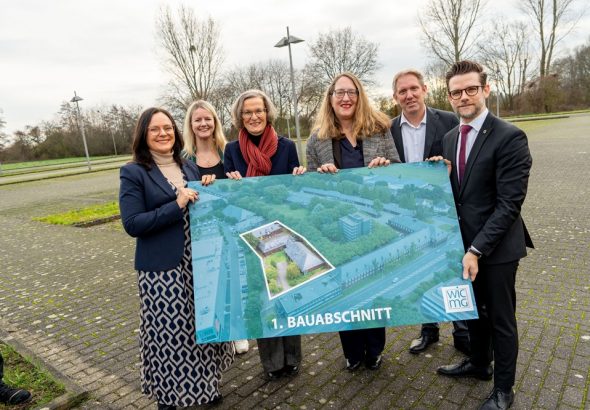 Förderbescheidübergabe mit Ministerin Scharrenbach Flughafen, Trabrennbahn, Ministerin, WIC