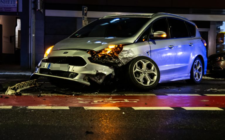 Unfall 11-01-2025 Rheydterstr-Hofstr Unfall mit VUFL Foto Sascha Hohnen 2