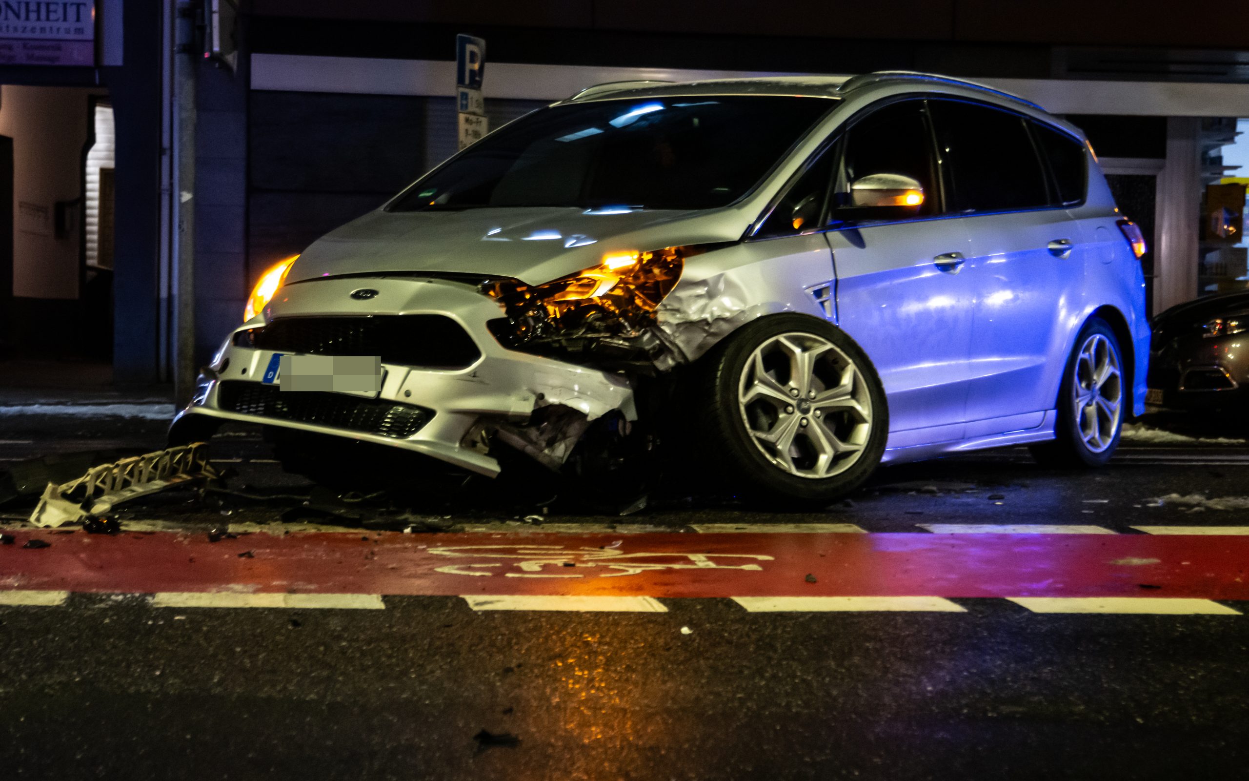 Unfall 11-01-2025 Rheydterstr-Hofstr Unfall mit VUFL Foto Sascha Hohnen 2