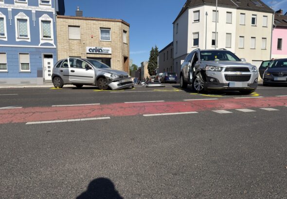 Unfall Odenkirchenerstr 28-04--2026-Bild 2