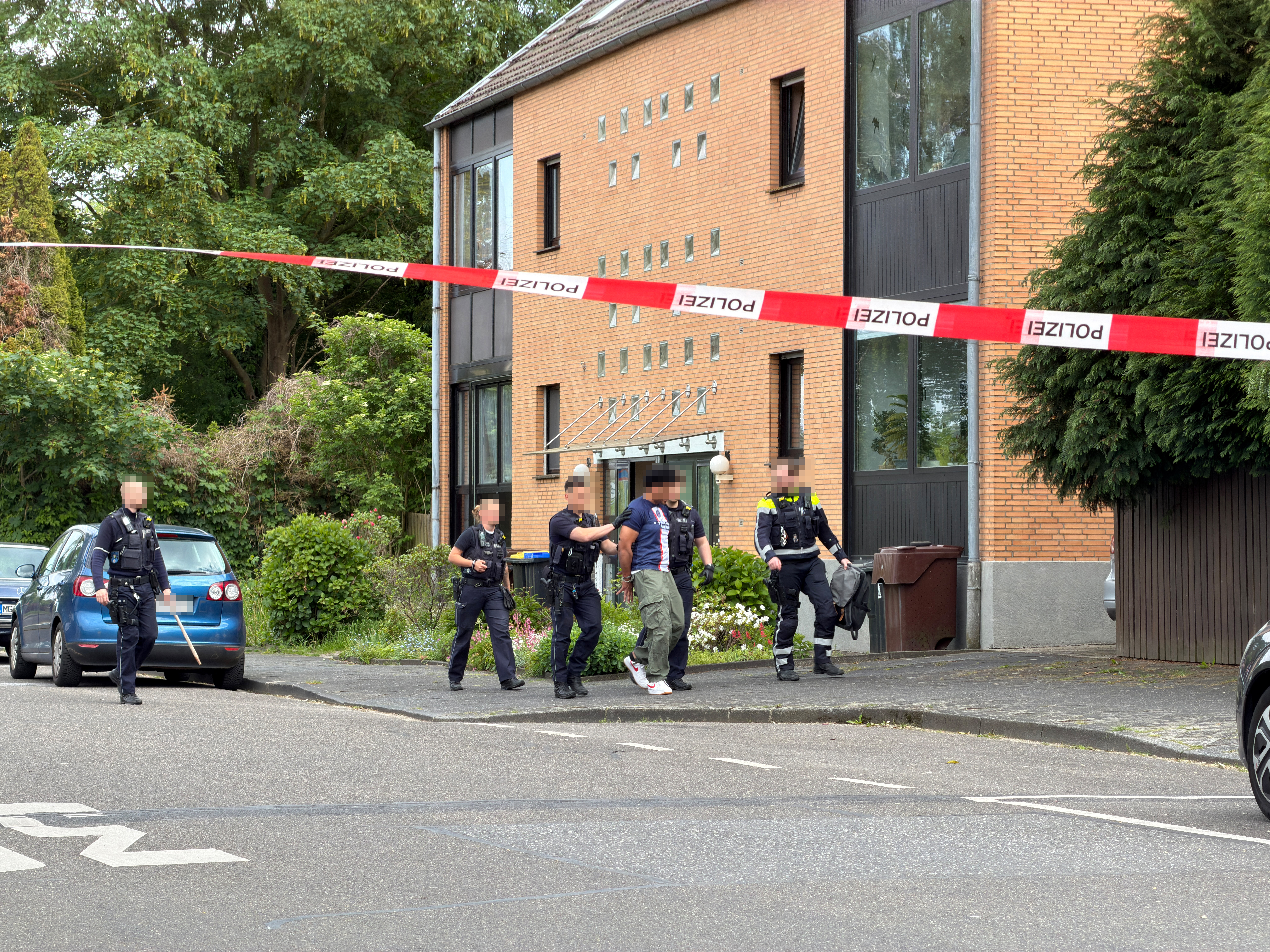 Einsatz SEK Giertmühlenweg Psychisch erkrankte Person Bild 1