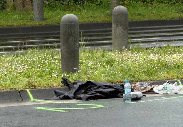 Unfall Dorthausen Gladbacherstr Frau von PKW beim Abbiegen erfasst Bild 1