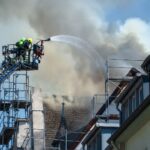 Dachstuhlbrand an der Von-Galen-Straße in Rheydt (3)