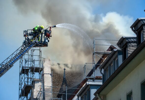 Dachstuhlbrand an der Von-Galen-Straße in Rheydt (3)