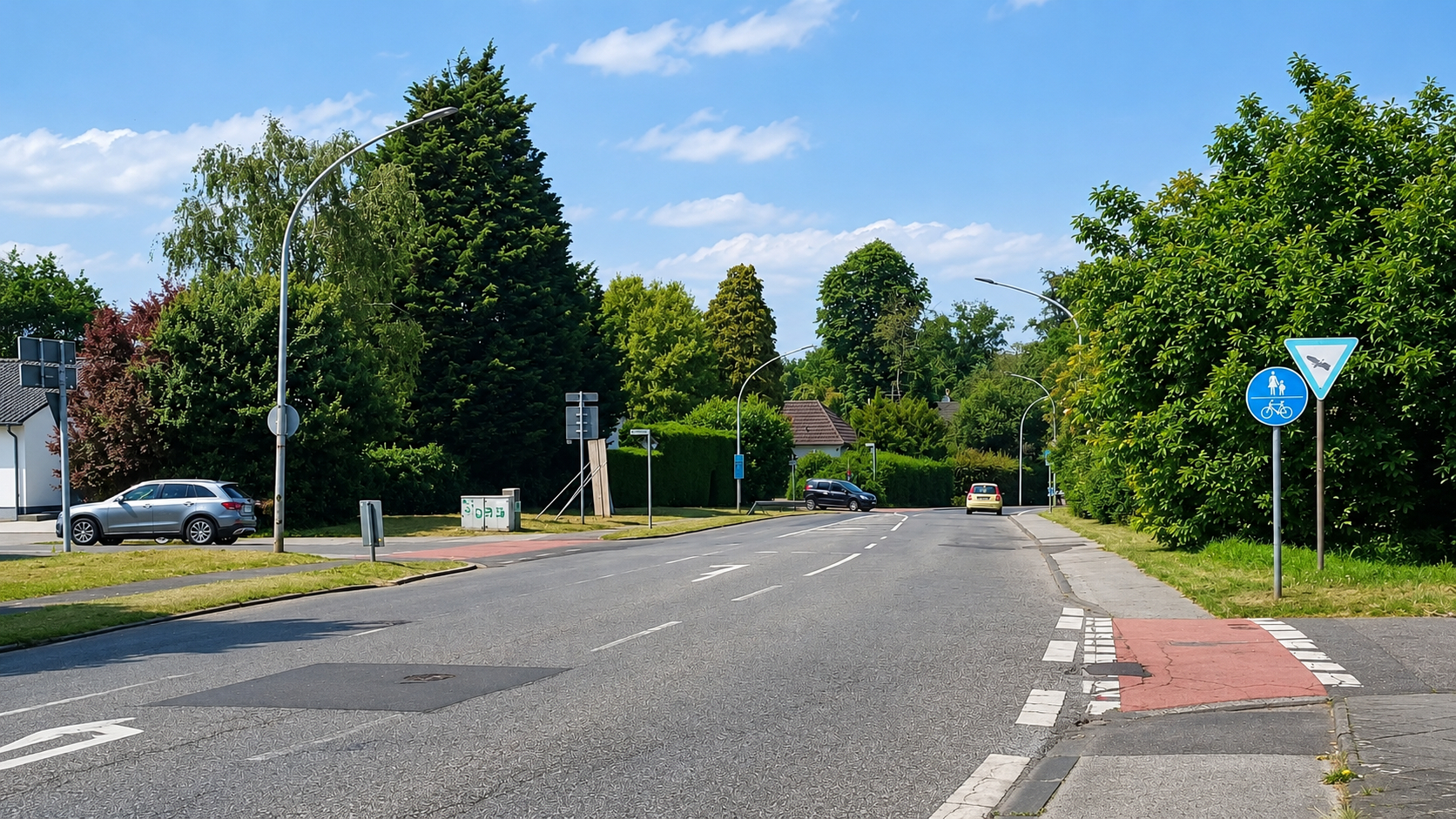 Baustellenbereich an der Viersener Straße in Mönchengladbach, wo ab dem 10. August ein neuer Geh- und Radweg sowie barrierefreie Bushaltestellen entstehen.