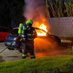 Ausgebranntes Auto nach einem Fahrzeugbrand in Mönchengladbach-Odenkirchen