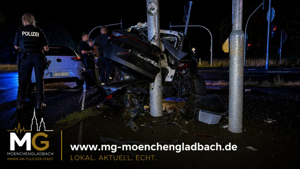 Unfall B57-HardterStr 27-08-2026 Foto Sascha Hohnen Bild 2