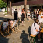Vitrinen am Cityparkhaus in Rheydt mit der Ausstellung von ParkhausArt am Tellmannplatz in Mönchengladbach.